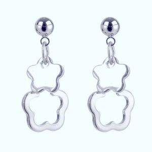 ❣️$25/3❣️ Sliver Plated Little Flowers Dangle Earrings